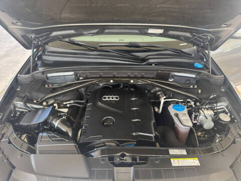 2012 Audi Q5 2.0T quattro Premium Plus