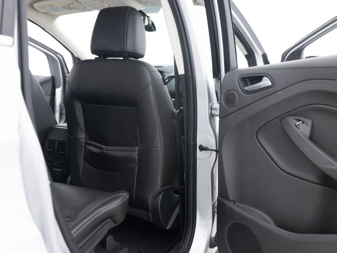 Used Car 2015 Ford Escape  Titanium Awd 4dr Suv For Sale Under $10,000 In Coal City, Illinois