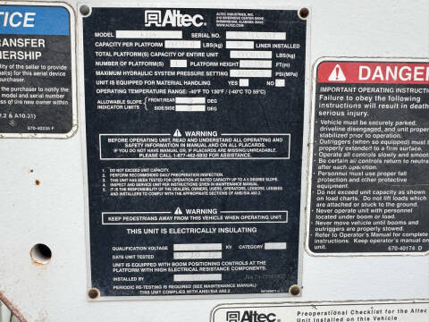 2013 Freightliner M2 106