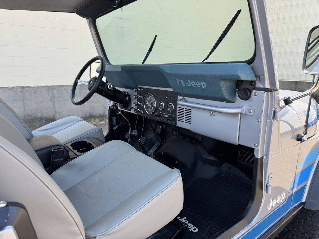 1983 Jeep CJ-7 14