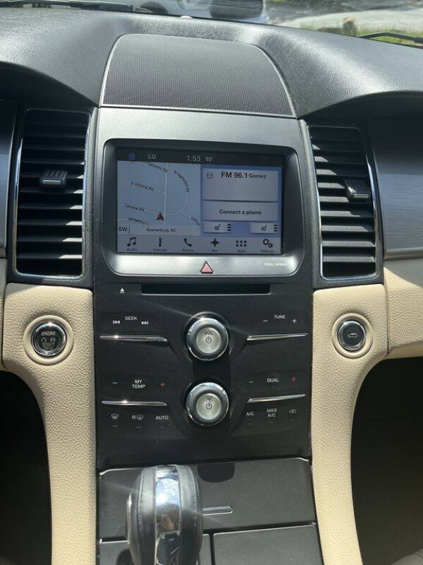 2016 Ford Taurus SEL