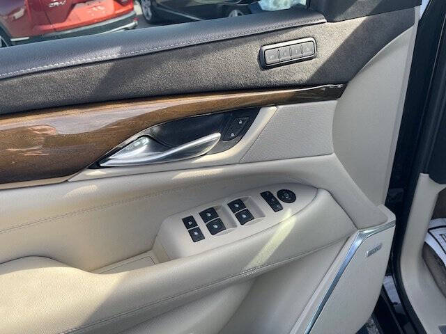 2020 Cadillac Escalade Premium Luxury