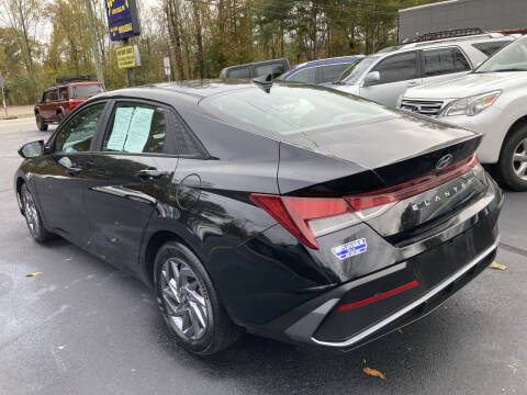 2024 Hyundai Elantra SEL