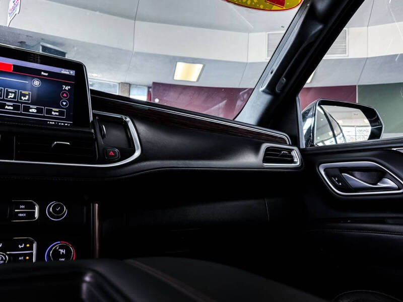 2021 Chevrolet Suburban High Country