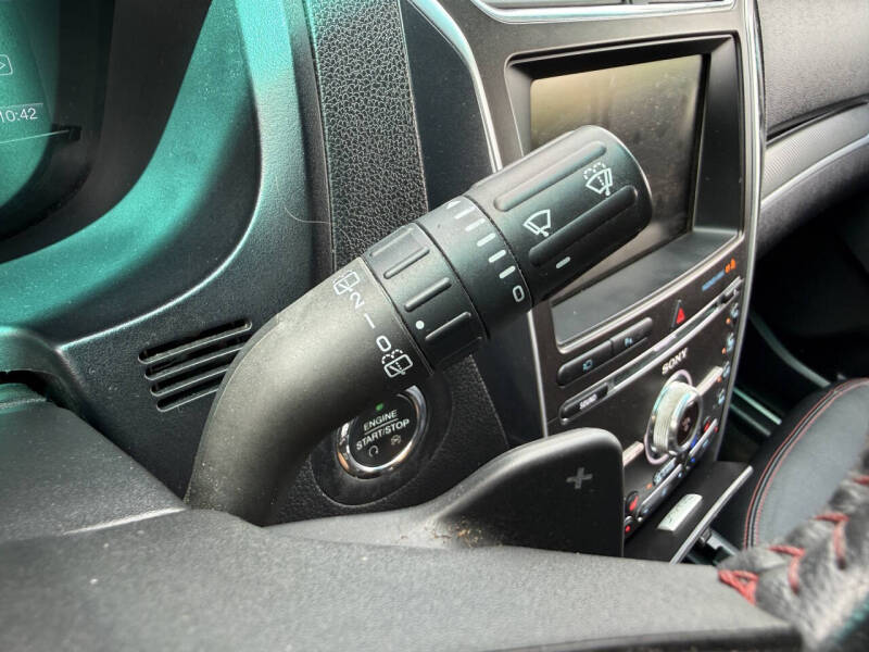 2016 Ford Explorer Sport
