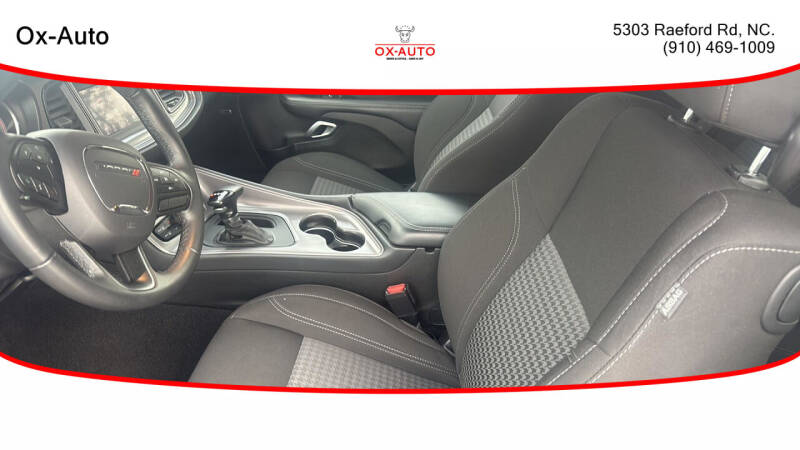 2023 Dodge Challenger SXT