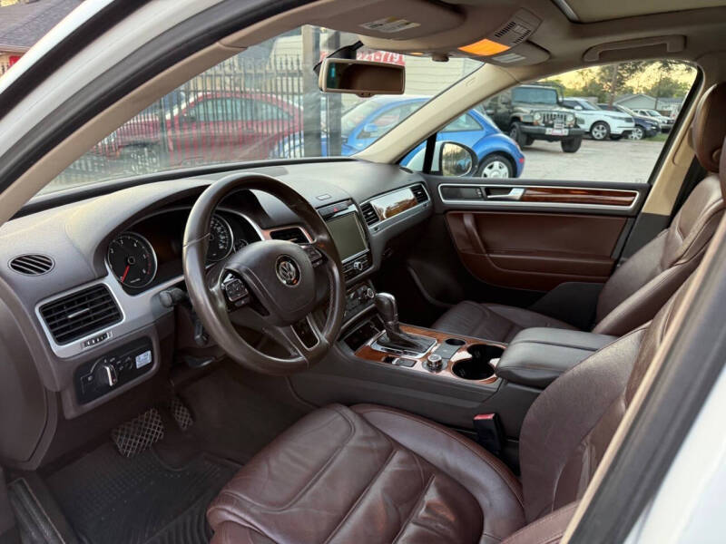 2013 Volkswagen Touareg TDI Lux