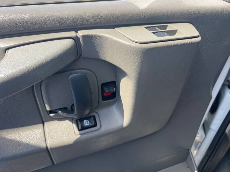 2015 Chevrolet Express LS 2500