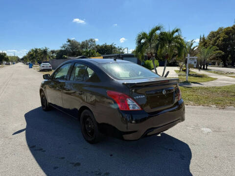 2017 Nissan Versa 1.6 S