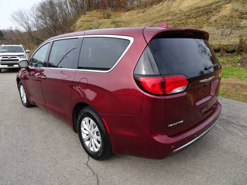 2018 Chrysler Pacifica Touring Plus