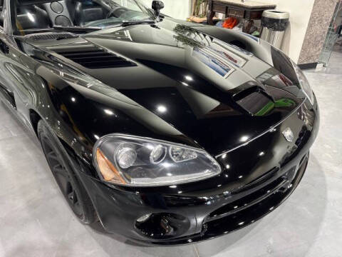 2004 Dodge Viper SRT-10