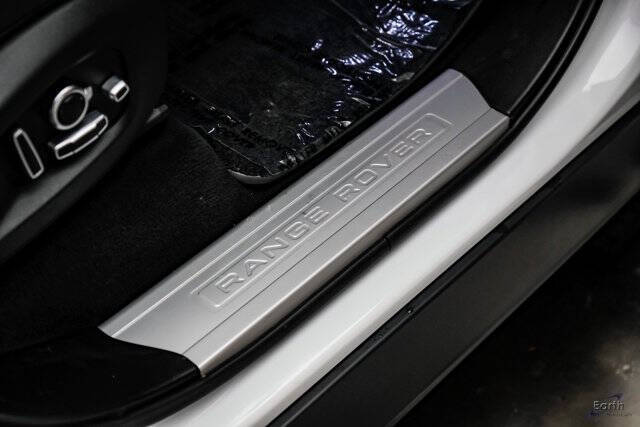 2020 Land Rover Range Rover Sport SVR