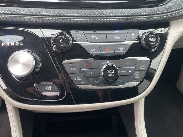 2023 Chrysler Pacifica Limited