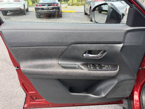 2025 Nissan Kicks SV