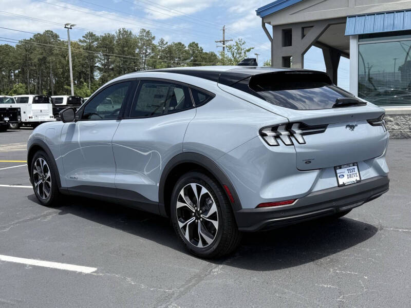 2025 Ford Mustang Mach-E Select