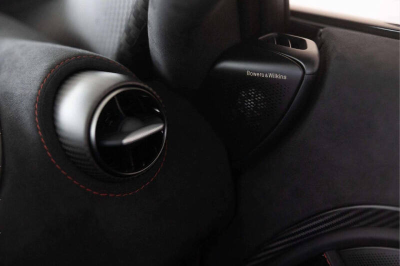 2025 McLaren 750S Spider