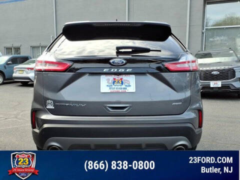 2022 Ford Edge Titanium