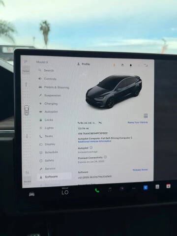 2023 Tesla Model X Standard Range