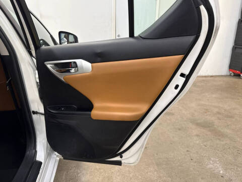 2013 Lexus CT 200h
