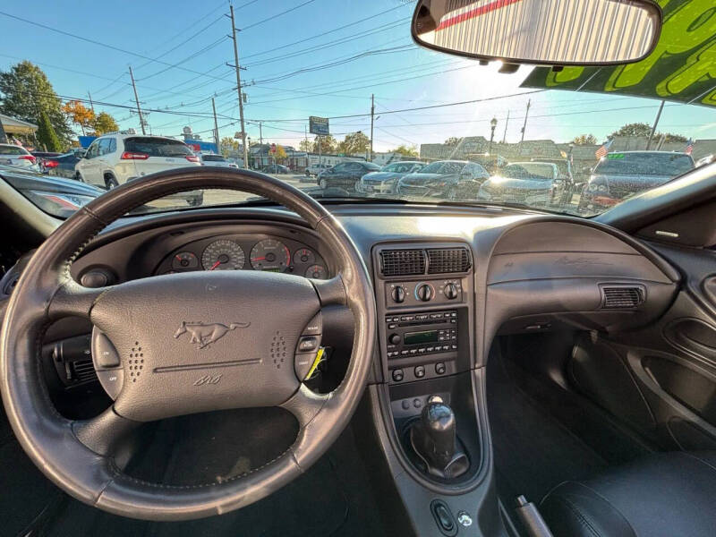 2002 Ford Mustang GT Deluxe