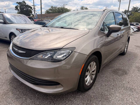 2017 Chrysler Pacifica Touring
