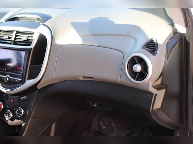 2020 Chevrolet Sonic LT