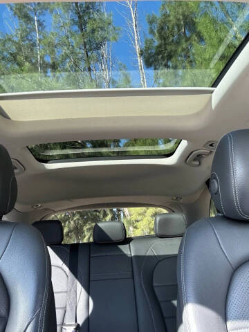 2021 Mercedes-Benz GLC GLC 300