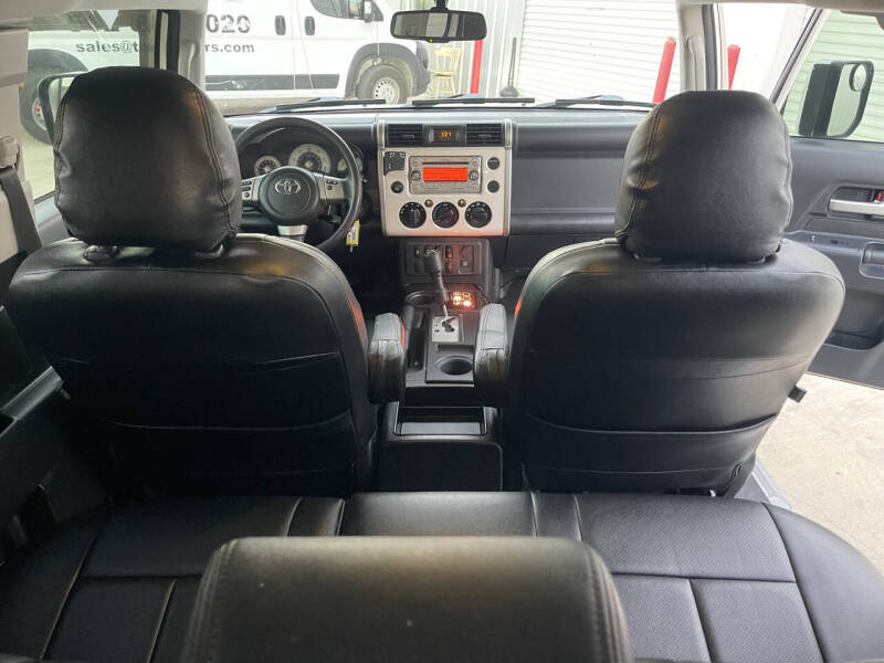 2012 Toyota FJ Cruiser