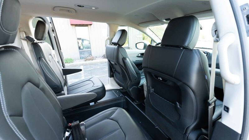 2023 Chrysler Pacifica Touring L