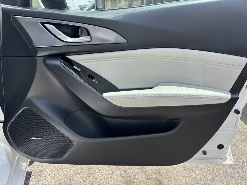 2018 Mazda MAZDA3 Grand Touring