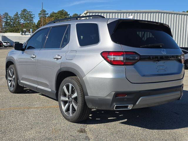 2024 Honda Pilot Touring