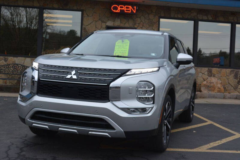 2024 Mitsubishi Outlander SE