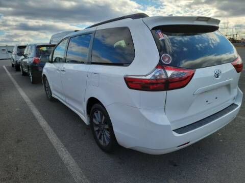 2020 Toyota Sienna for sale at Arlington Motors in Woodbridge VA