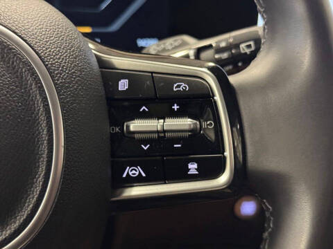 2025 Kia Carnival SX