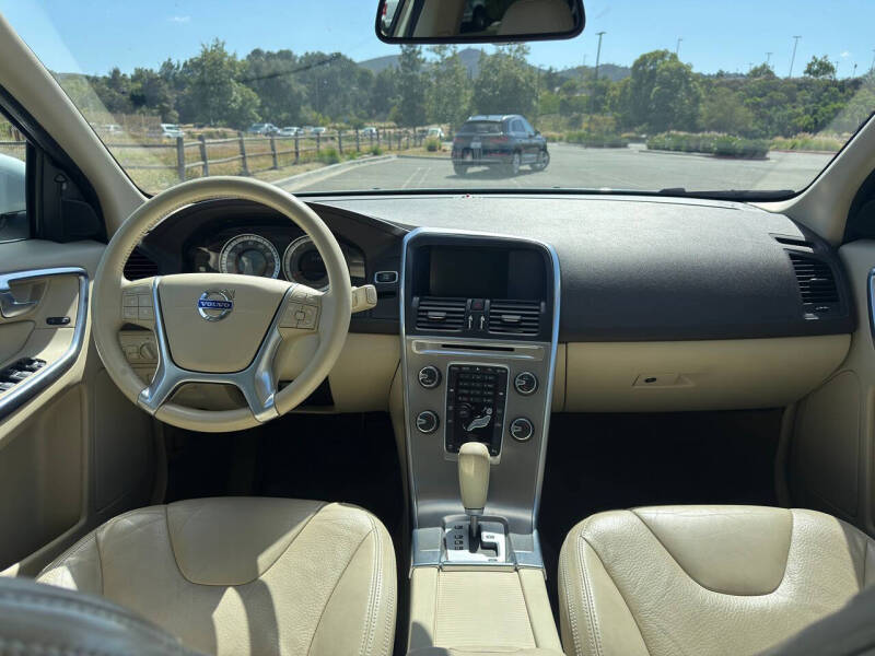 2012 Volvo XC60 3.2
