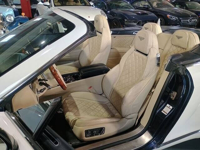 2016 Bentley Continental 11