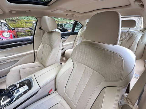 2017 BMW 7 Series 740i