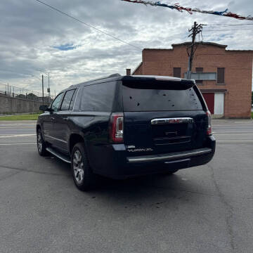 2017 GMC Yukon XL Denali
