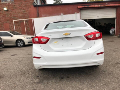 2017 Chevrolet Cruze LT Auto