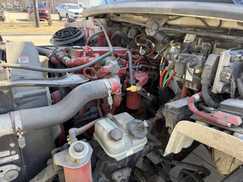 2013 Freightliner M2 106