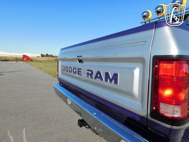1985 Dodge RAM 350