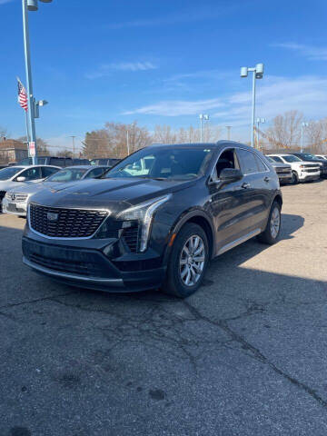 2020 Cadillac XT4 for sale at R&R Car Company in Mount Clemens MI
