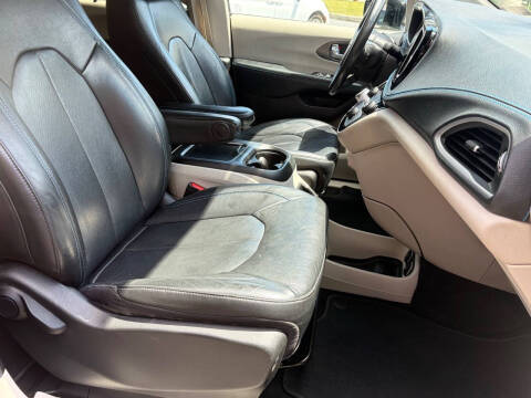 2021 Chrysler Pacifica Touring L