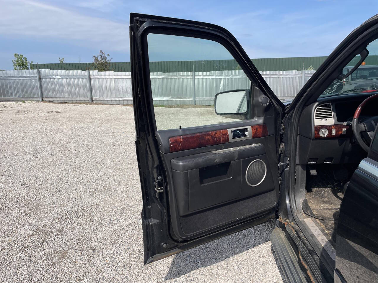 2006 Lincoln Navigator for sale at Twin Cities Auctions in Elk River, MN