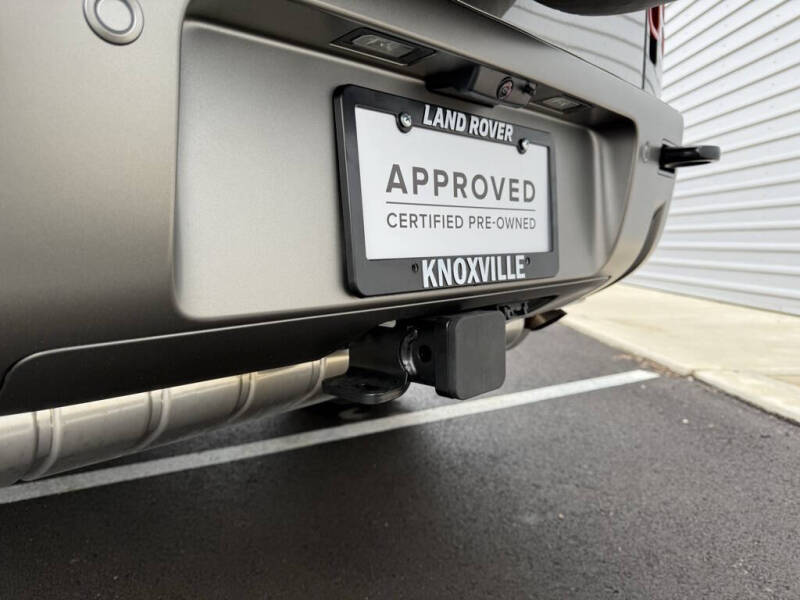 2024 Land Rover Defender 130 P400 X-Dynamic SE