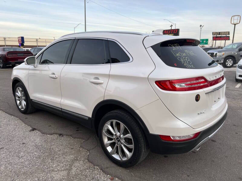 2019 Lincoln MKC Select
