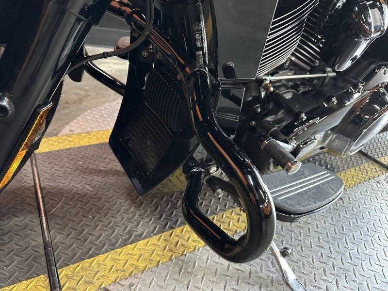 2022 Harley-Davidson FLTRXS - Road Glide Spec