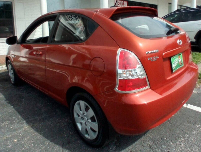 2011 Hyundai Accent GL