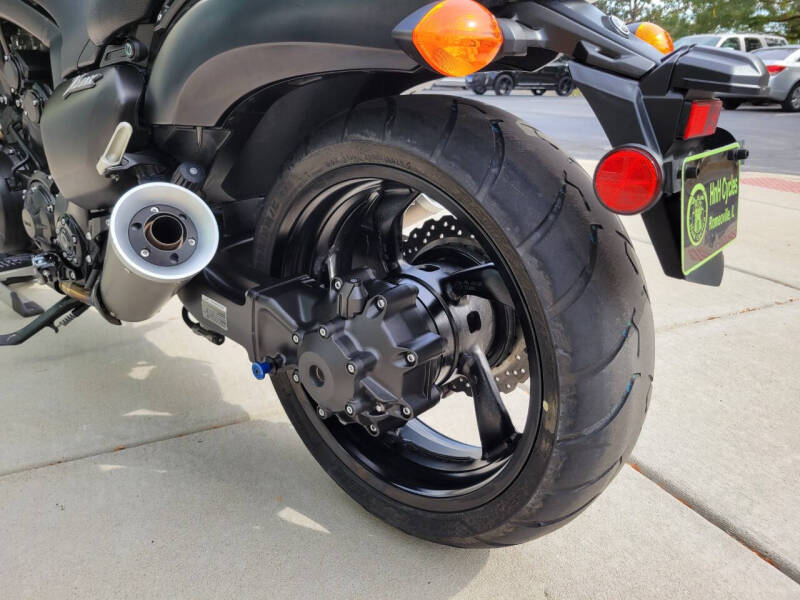 2020 Yamaha VMAX Matte Raven Black