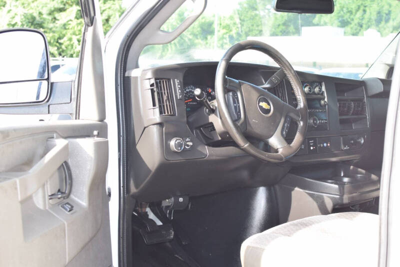 2020 Chevrolet Express 2500